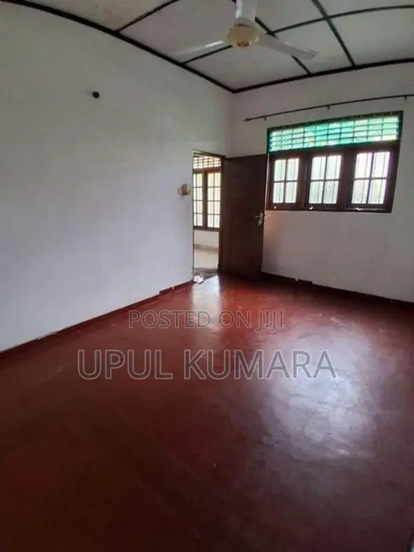 3 Bed Room House For Rent - Arawwala, (Maharagama Piliyandala Road)