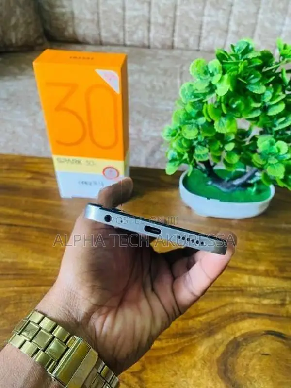 Tecno Spark 128GB (Used)