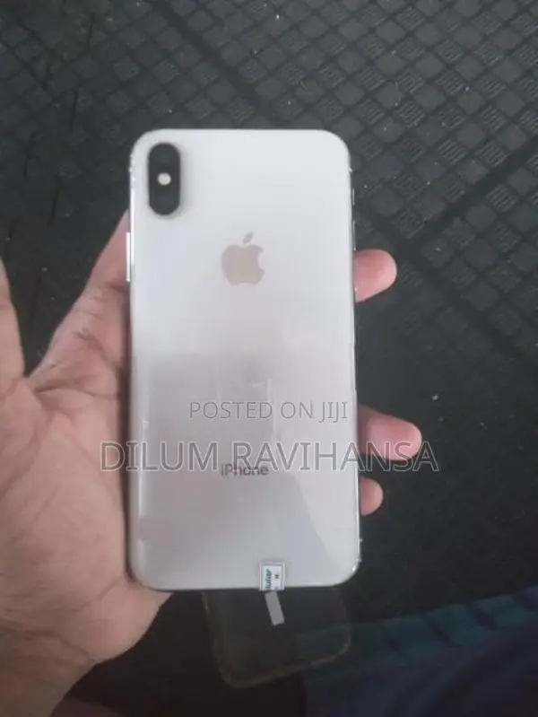 Apple iPhone X (Used)