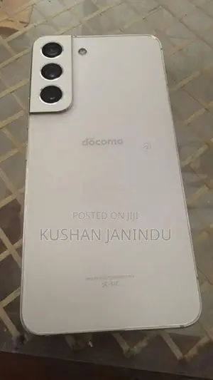 Samsung Galaxy S22 (Used)