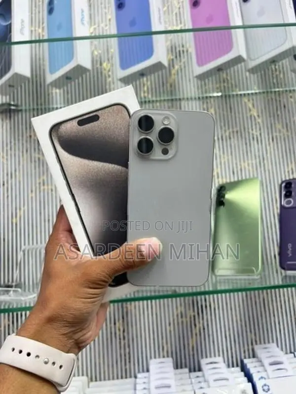 Apple iPhone 15 Pro Max Titanium (Used)