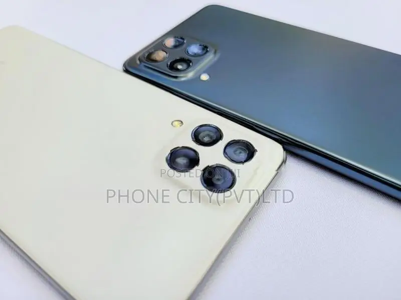 Samsung Galaxy M53 5G 128GB (Used)