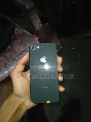 Apple iPhone 8 64GB (Used)