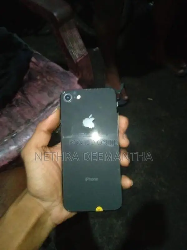 Apple iPhone 8 64GB (Used)