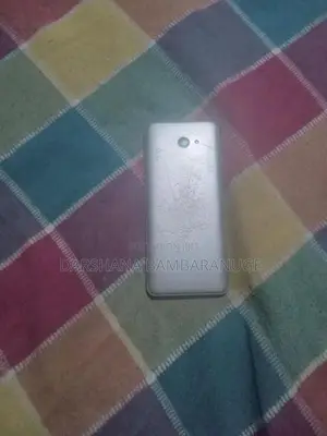 Kyocera Basio (Used)