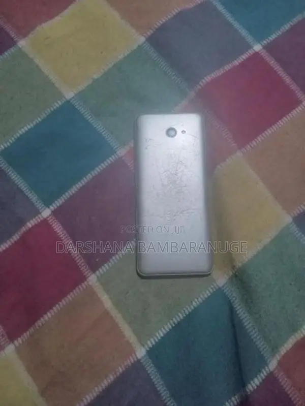 Kyocera Basio (Used)