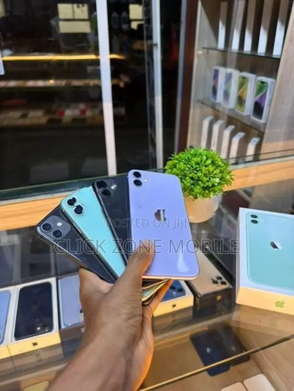 Apple iPhone 11 128GB (Used)