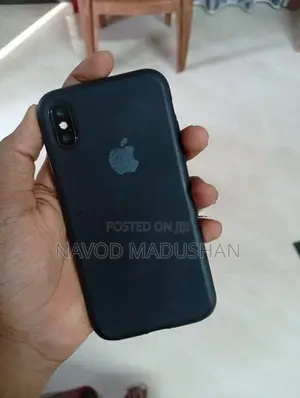 Apple iPhone XS (Used)