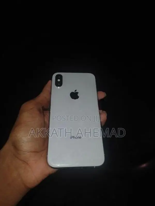 Apple iPhone XS (Used)