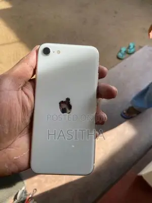 Apple iPhone SE 3 3rd Generation (Used)