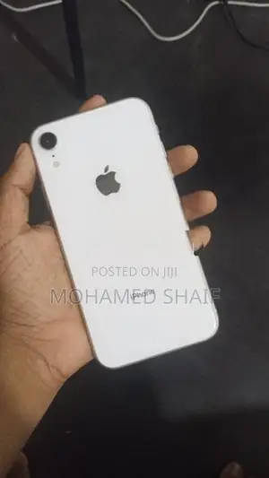 Apple iPhone XR (Used)