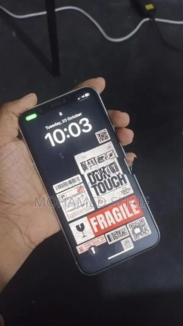 Apple iPhone XR (Used)