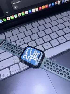 Apple Watch SE 2nd Generation 44mm ( Battery)