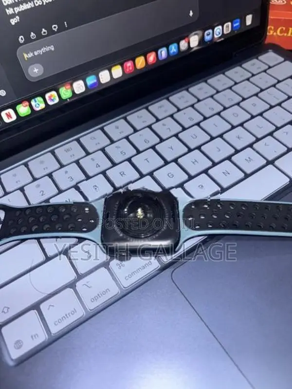 Apple Watch SE 2nd Generation 44mm ( Battery)