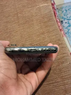 Apple iPhone X (Used)