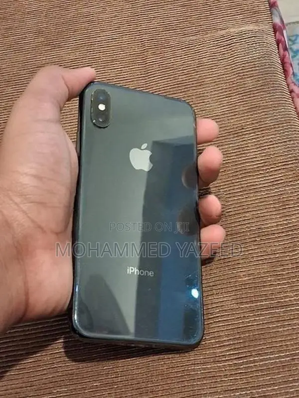 Apple iPhone X (Used)