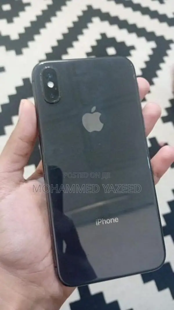 Apple iPhone X (Used)