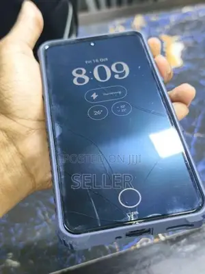 NOTHING Phone 3a Pro 12 + 256GB (Used)