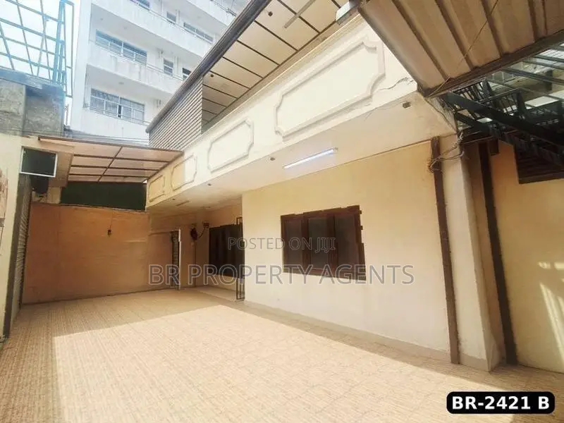 Two-Storey House for Sale in Colombo 06