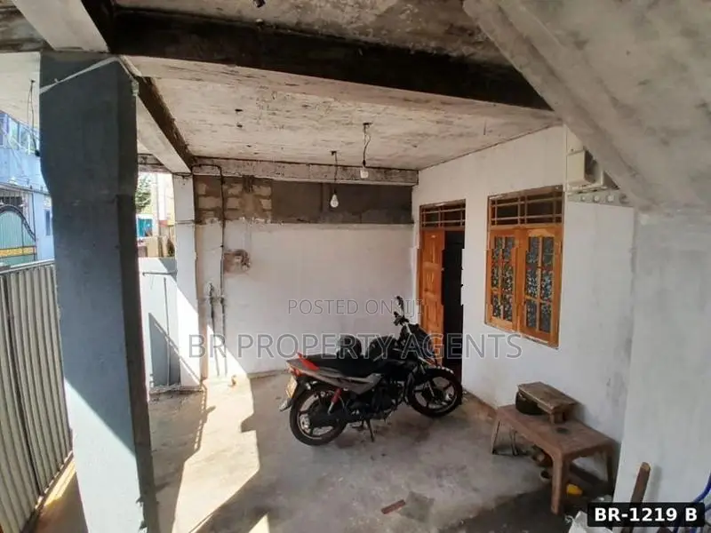 Two Story House for Sale in Wellampitiya