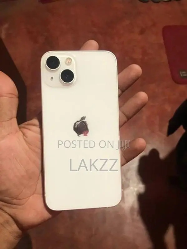 Apple iPhone 13 128GB white (Used)