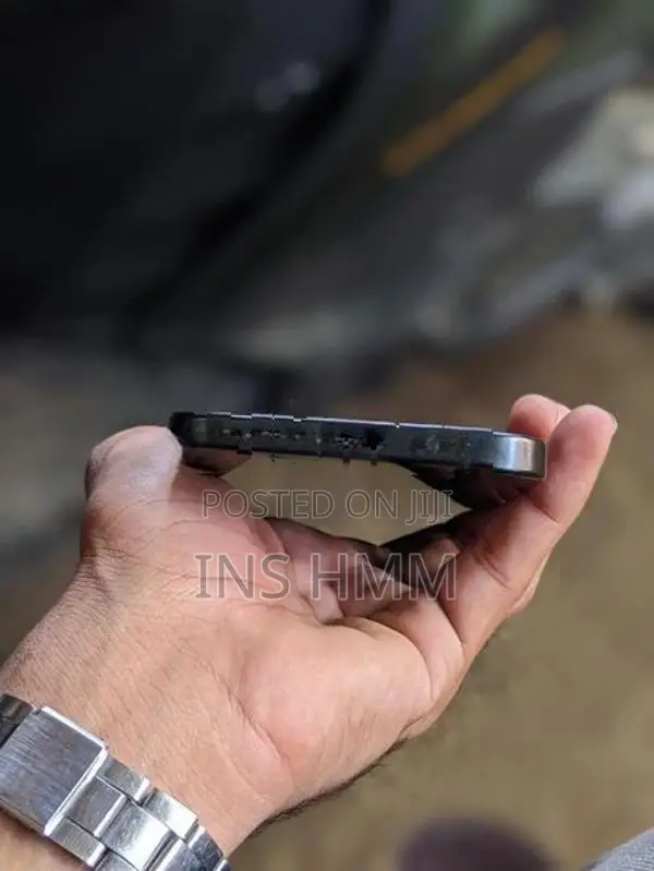 Apple iPhone 16 Pro Max (Used)