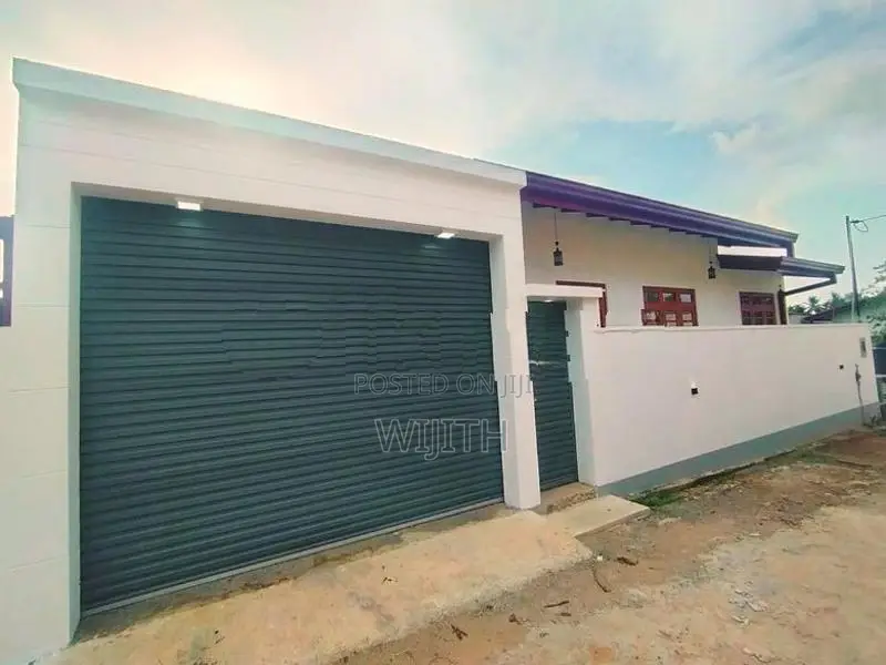 Brand New Single House for Sale in Kottawa Horan Road Kirwathtuduwa