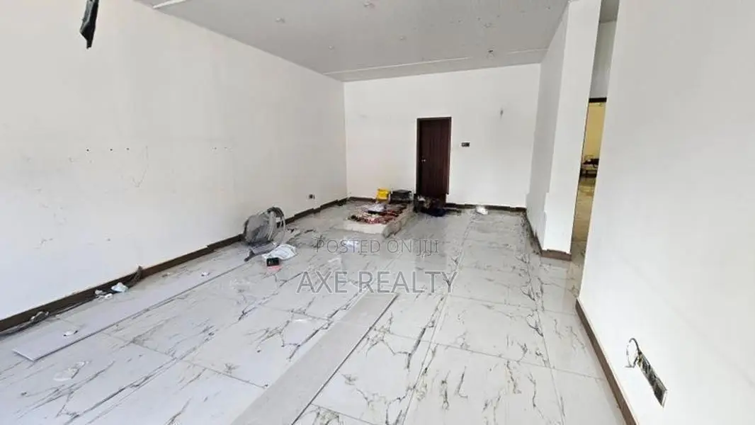 5 Bed House For Rent In Colombo 07
