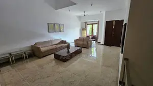 5 Bed House For Rent In Colombo 07