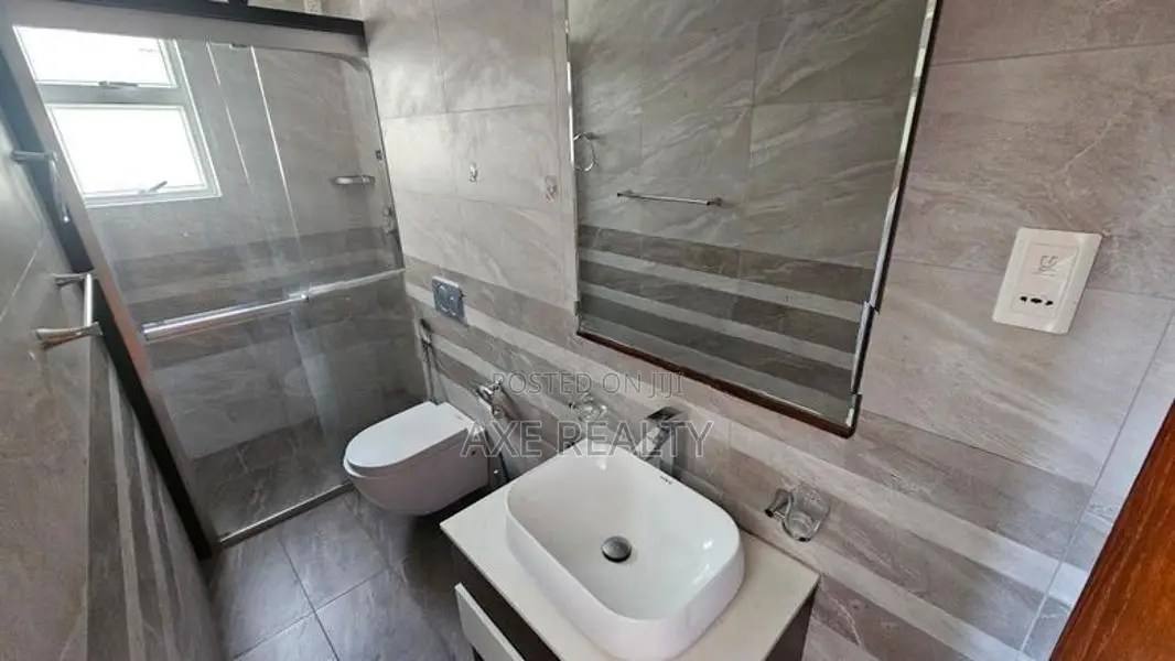 3 Bed Apartment For Rent - Furnished In Colombo 7