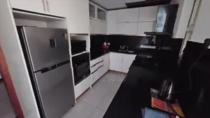 3 Bed Apartment For Rent - Furnished In Colombo 7