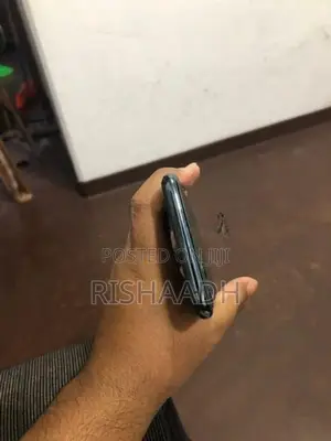 Apple iPhone 11 Pro Max (Used)