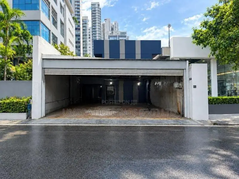 Showroom / Office For Rent In Duplication Rd Colombo 3 - 4108U