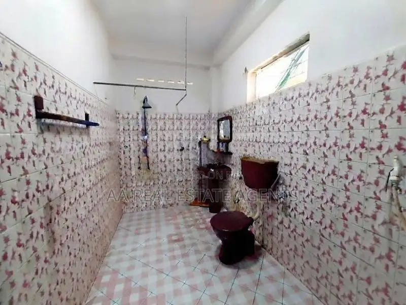 Two Storey House for Sale in Wellampitiya