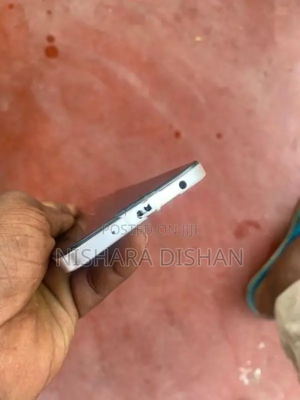 Vivo Y04 (Used)