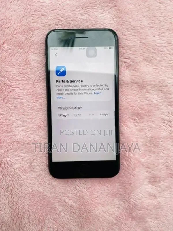 Apple iPhone SE 2 128GB (Used)