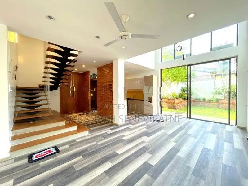 Brand-New 4 Bed Modern House in Kottawa Malabe Bus Rd