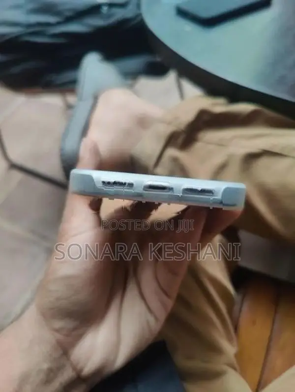 Apple iPhone 11 (Used)