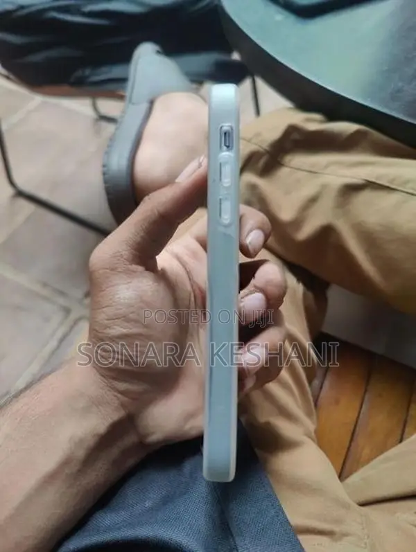 Apple iPhone 11 (Used)