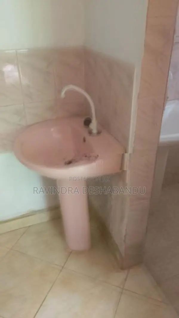 Fully Furnished Room for Rent – Gentlemen Only
