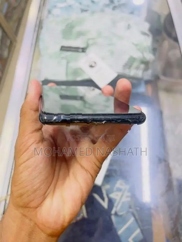 Apple iPhone 11 Pro Max (Used)