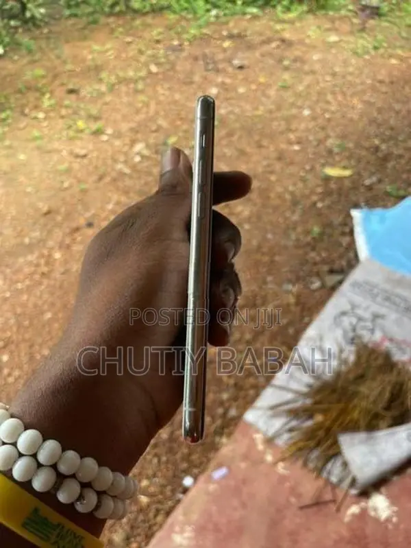 Apple iPhone 11 Pro (Used)