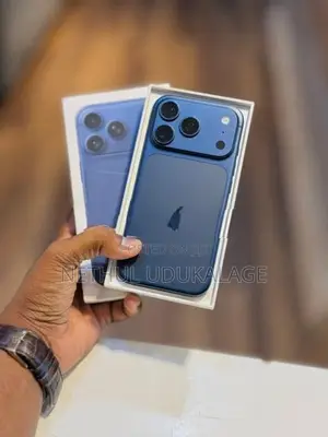 Apple iPhone 17 Pro 256GB (Blue) (Used)