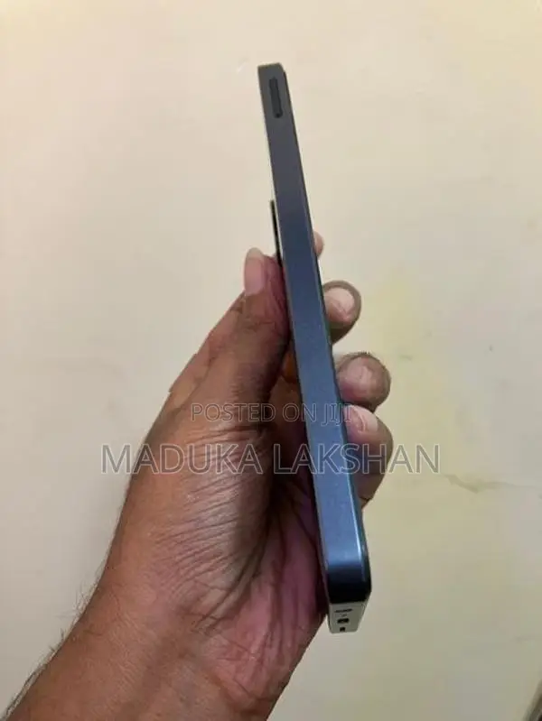 Samsung Galaxy A06 (Used)