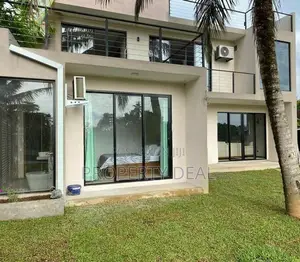 Luxury Architect-Designed 4-Bedroom House for Sale - Pdh400- Polgasowi