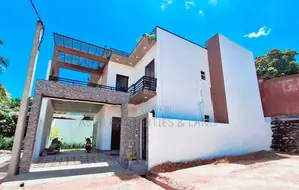 Brand New Luxury House for sale in Piliyandala Madapatha Road