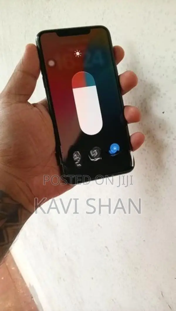 Apple iPhone 11 Pro Max (Used)