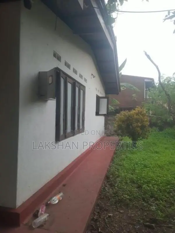 Separate House For Rent In Boralesgamuwa Lake Road