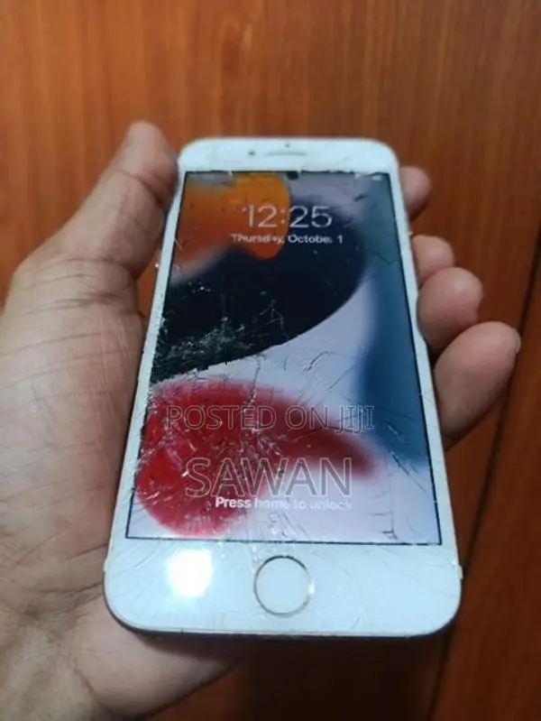 Apple iPhone 7 128GB (Used)