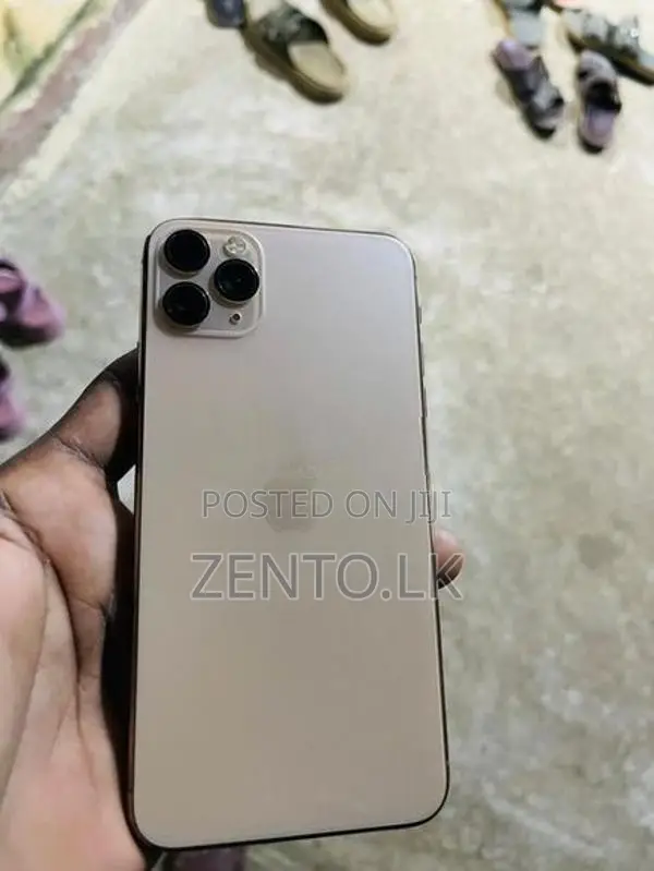 Apple iPhone 11 Pro Max (Used)